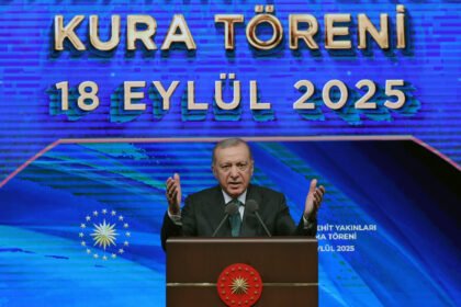 CUMHURBASKANI ERDOGAN BIZ BU COGRAFYADA 919653 273262