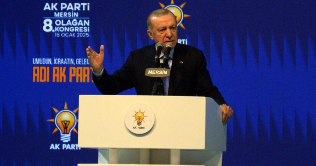 Erdoğan: Bu millet, AK Parti’ye hiç kırmızı kart göstermedi