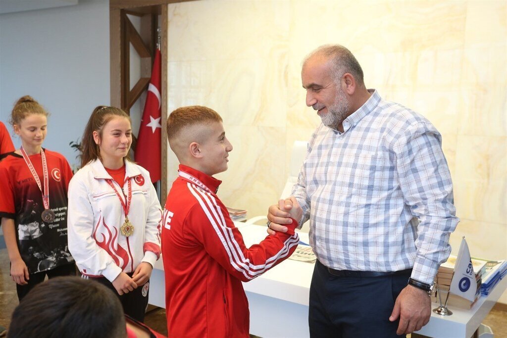 Canik Belediyesinden Sporculara Tam Destek