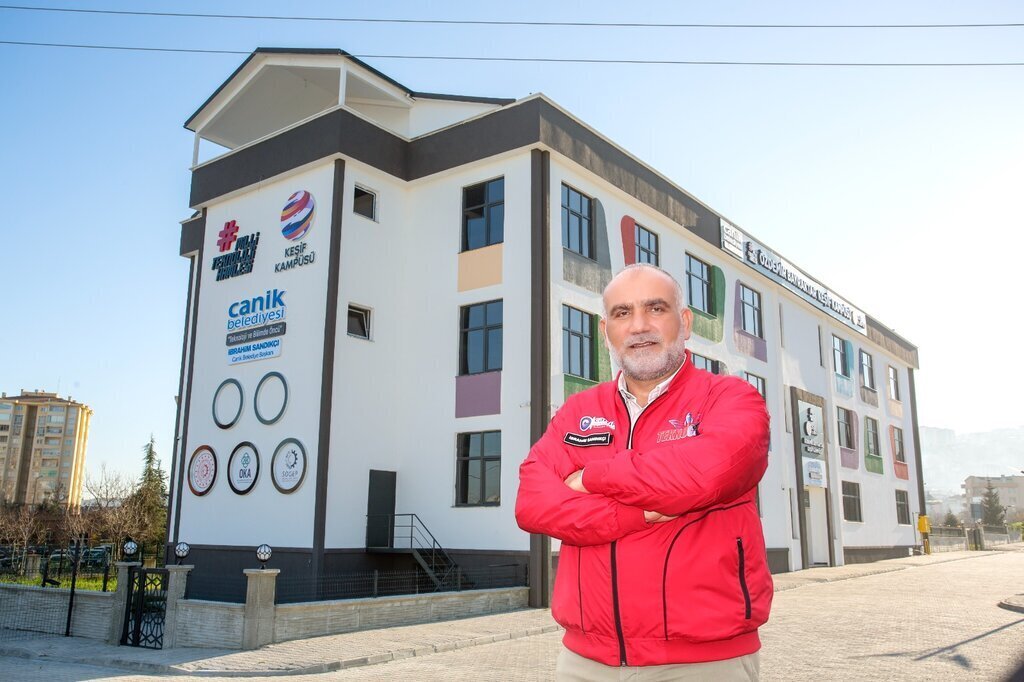 Canik Belediyesine Iki Odul Birden