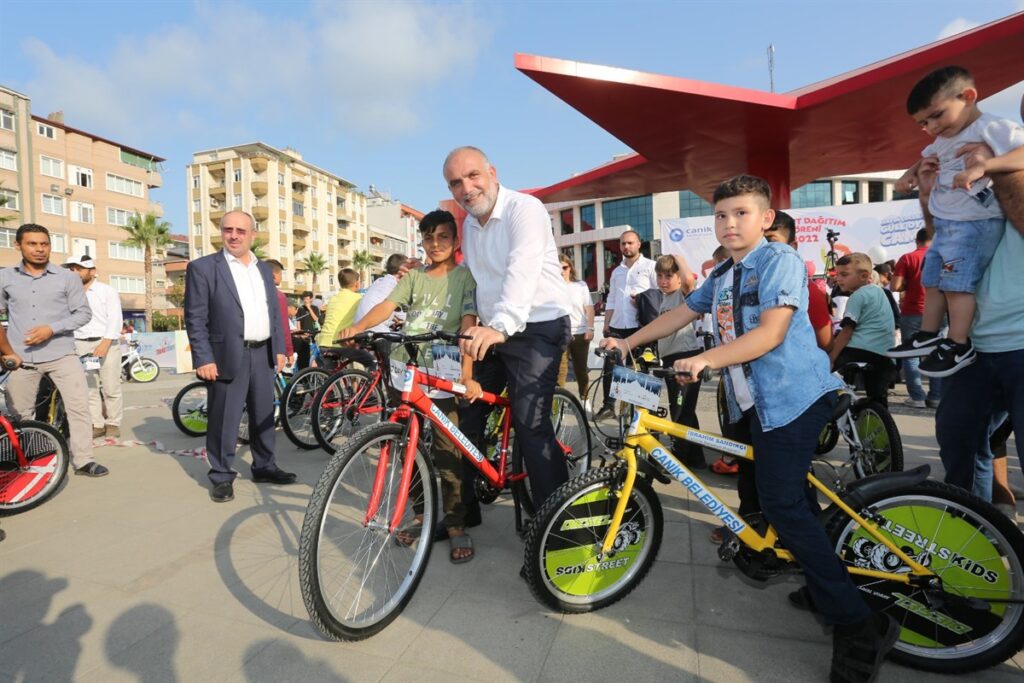 Canik’te Camiye Giden Çocuklar Için Anlamli Proje