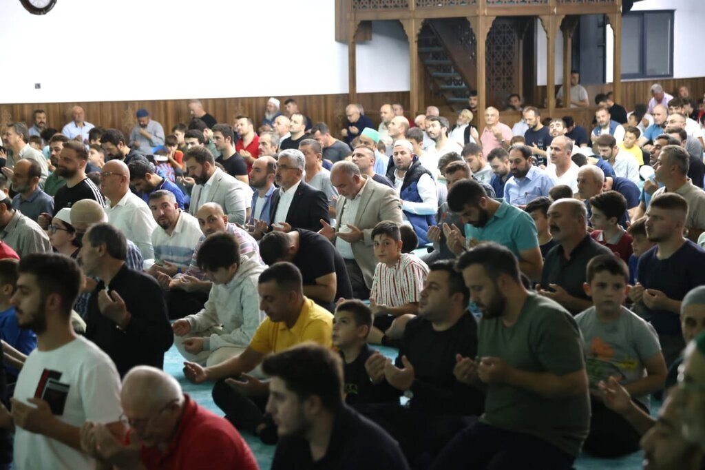 Canikte Eller Semaya Acildi