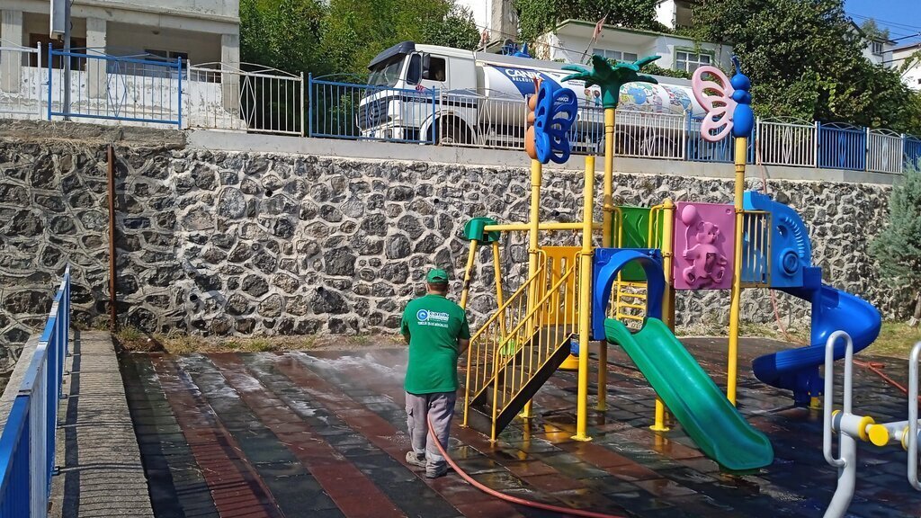 Canikte Parklar Tertemiz