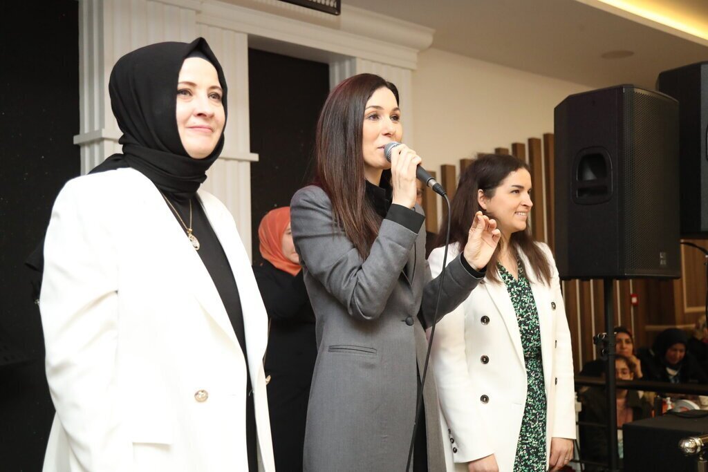 Cigdem Karaaslan Kadinlarin ve Ailenin yuzyili olacak scaled