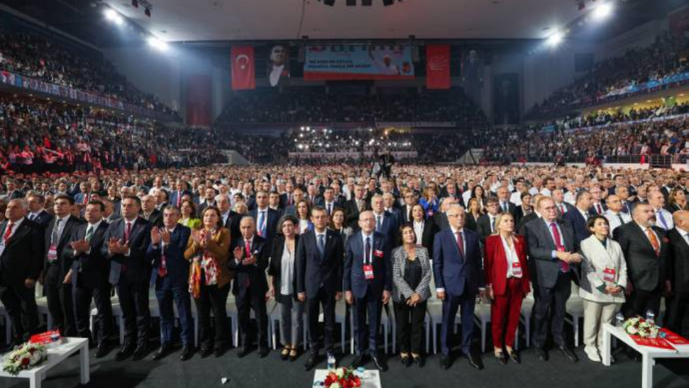 Cumhuriyet Halk Partisinde gorev dagilimi yapildi