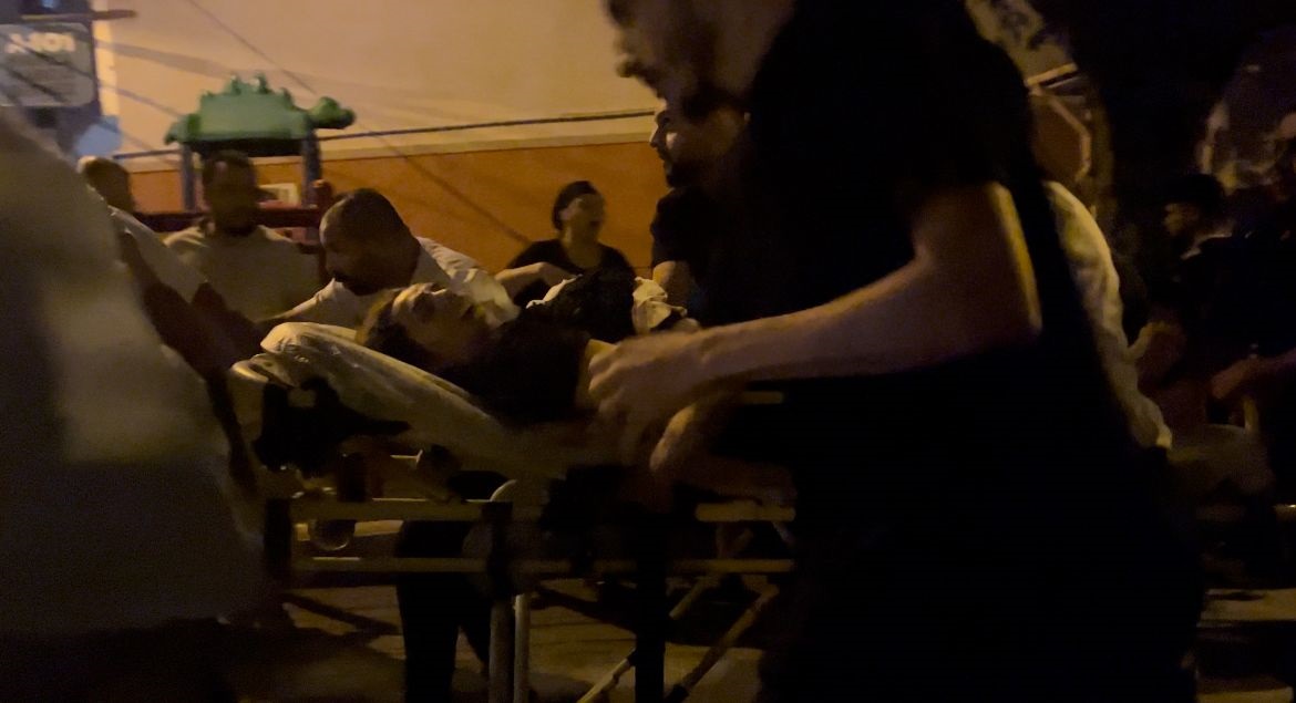 DAHA ONCE DE BICAKLADIGI ESINI YINE BICA 883018 262328