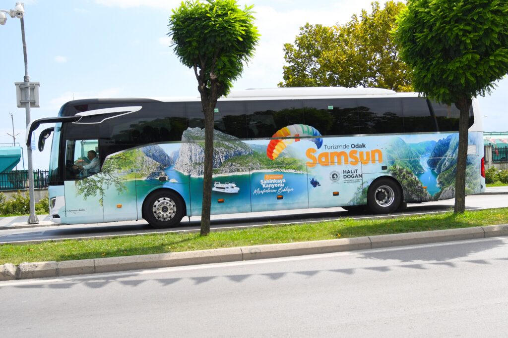 Samsun’da turizm otobüsleri hizmet başladı! Samsun’u gezmek artık bir telefon kadar yakın