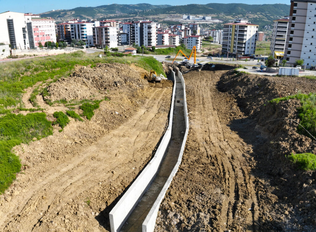 Atakum ve İlkadım ilçelerindeki dereler ıslah ediliyor