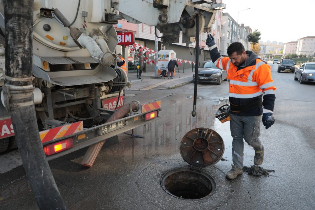 Samsun’da mazgallardan 80 ton atık çıkarıldı