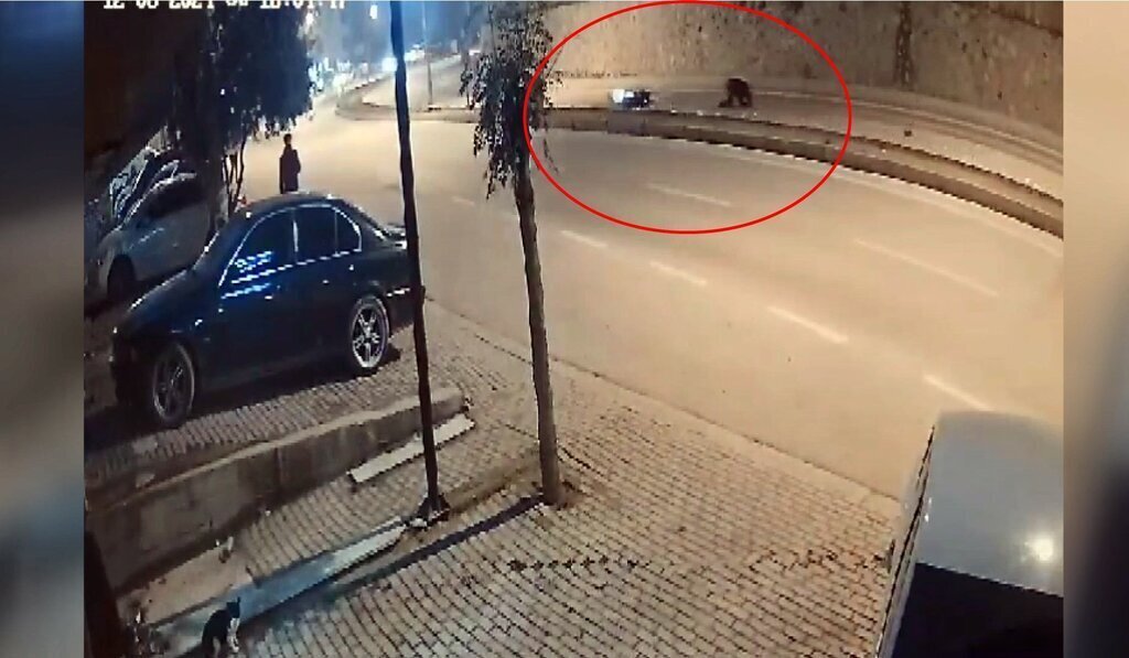 DEVRILEN MOTOSIKLETINDEN DUSUP TAKLA ATT 457801 135174