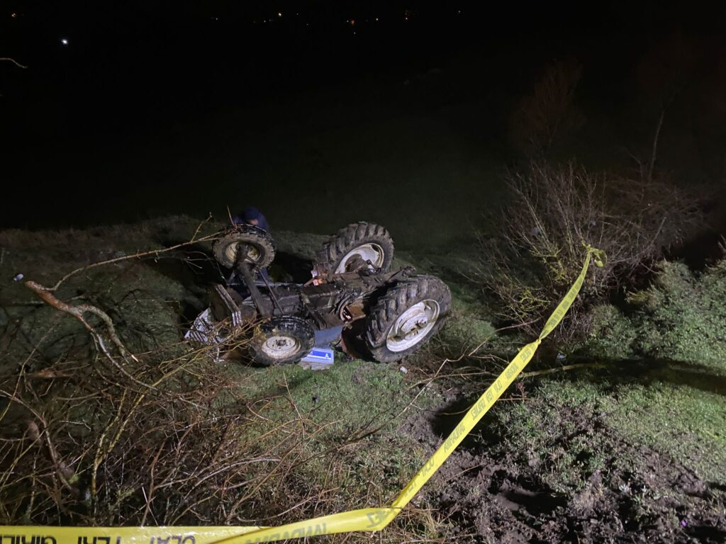 Samsun’da devrilen traktörün altında kalan yaşlı adam öldü