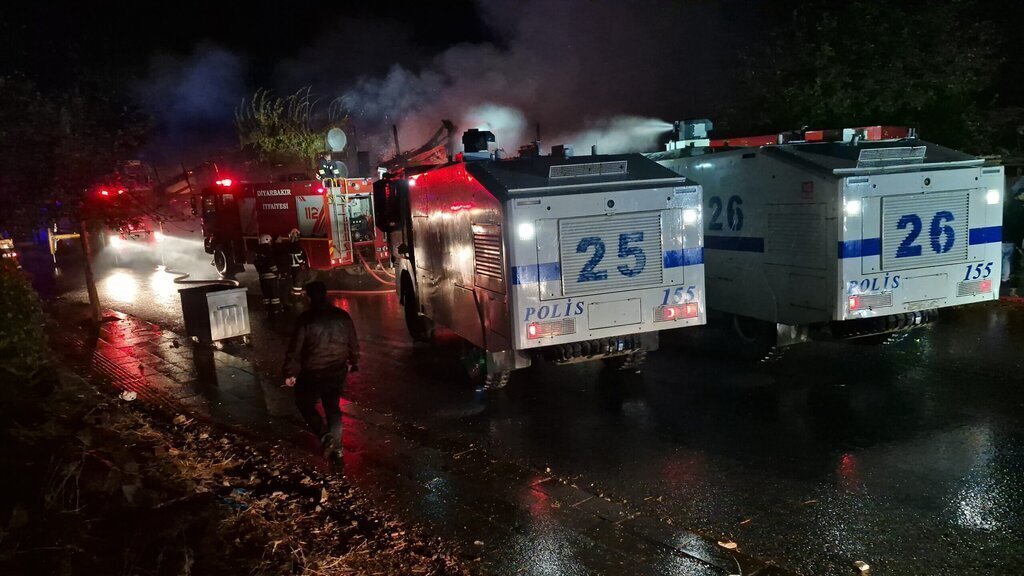 DIYARBAKIRDA 2 AHSAP KAFENIN KULE DOND 415847 122592 scaled