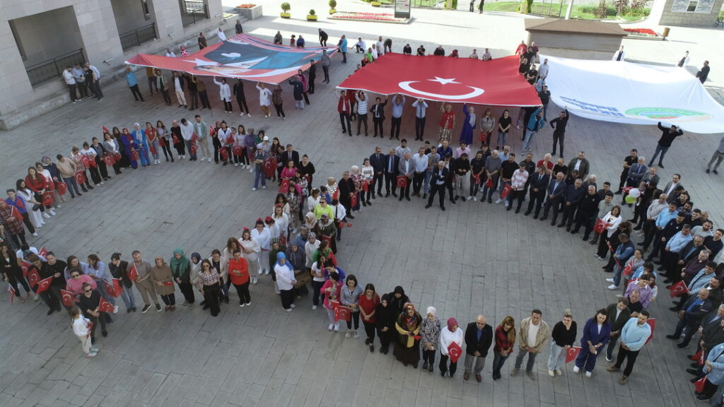 İlkadım Belediyesi 550 Çalışanından 100. Yıla Özel Koreografi