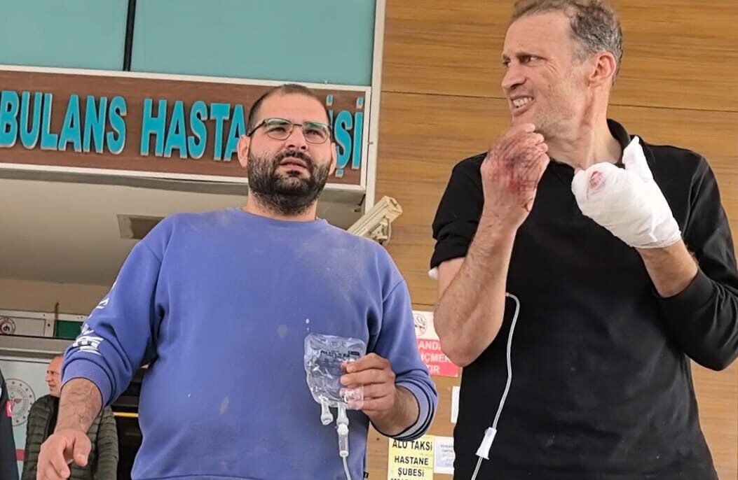 Elini makineye kaptıran atölye sahibinin 2 parmağı koptu