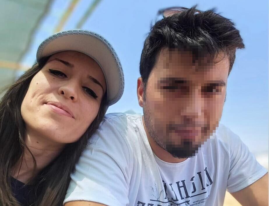 Eşini tüfekle öldürdü