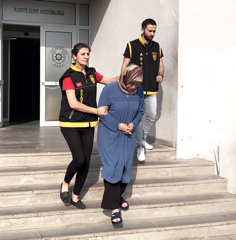 ESINI ZEHIRLEYEREK OLDURDUGU IDDIASIYLA 864912 256880