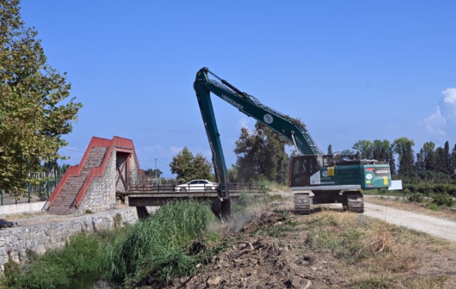 Yalova’da dereler temizleniyor