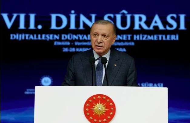 Cumhurbaşkanı Erdoğan: Yapay bir din oluşturma gayretindeler