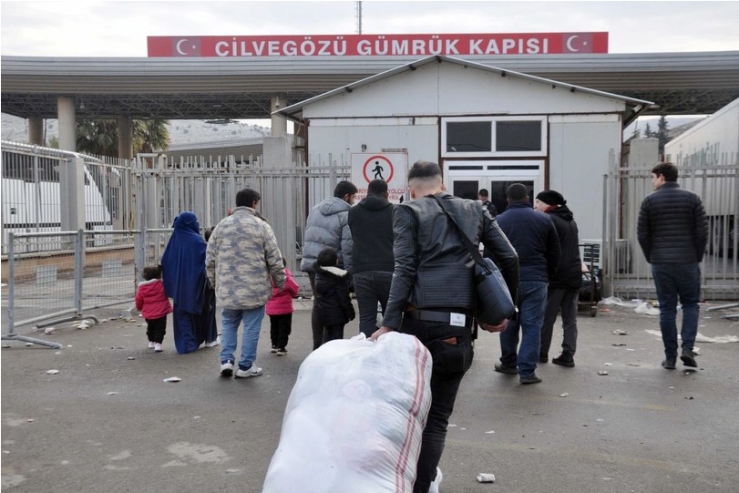 Türkiye’deki Suriyelilerin ülkelerine geçişleri sürüyor