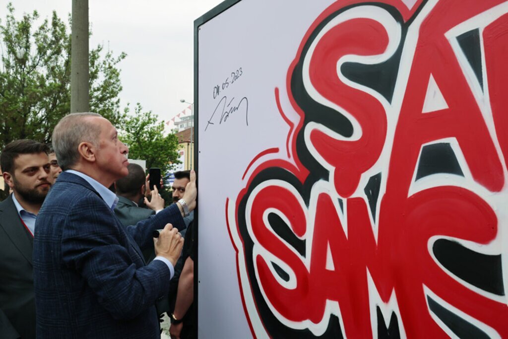 Erdoganin imzaladigi Samsunspor grafitisi Il Baskanliginda yerini alacak