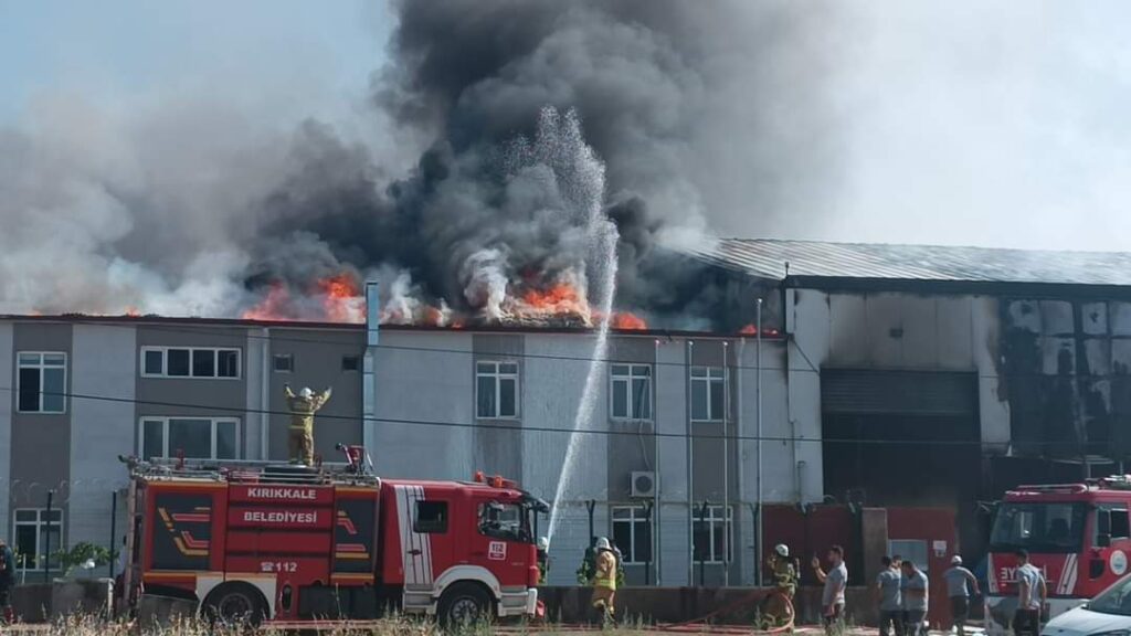 Kırıkkale Belediye İtfaiyesi 990 olaya müdahale etti.