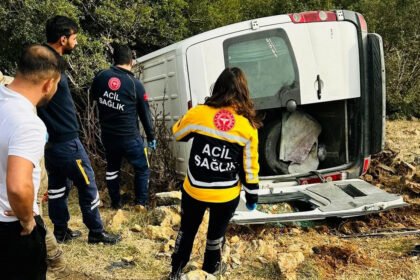 GAZIANTEPTE MINIBUS SARAMPOLE DEVRILDI 1050767 311810