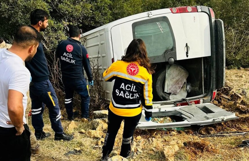 GAZIANTEPTE MINIBUS SARAMPOLE DEVRILDI 1050767 311810