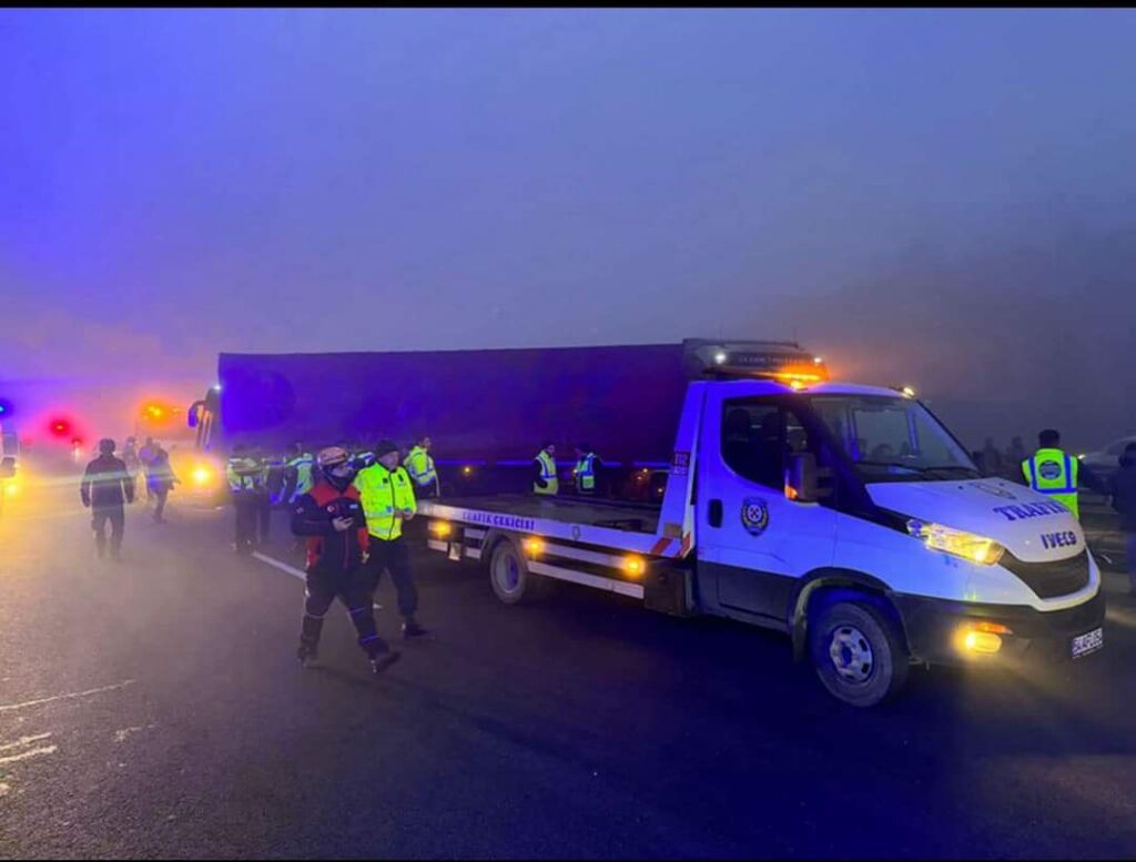 Kuzey Marmara Otoyolu’nda zincirleme kaza: 10 ölü, 59 yaralı