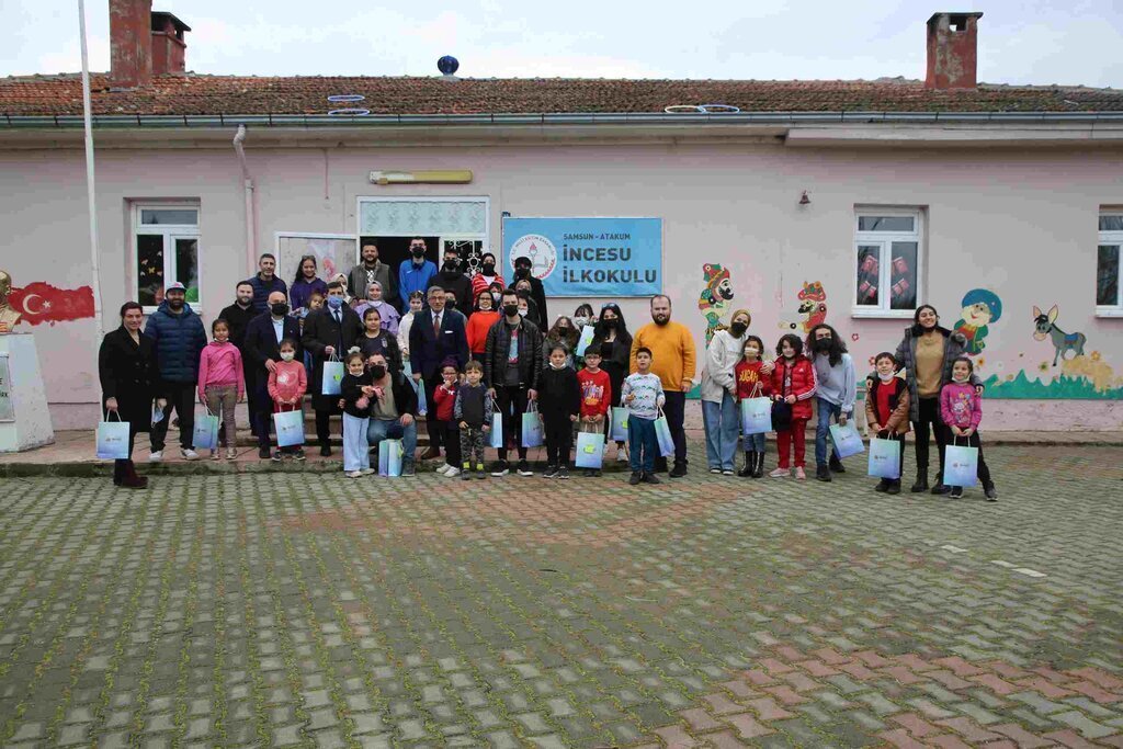 GENCLERDEN MINIK OGRENCILERE JEST scaled