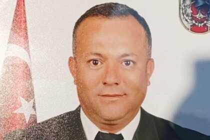 GOREVI BASINDA KALP KRIZI GECIREN UZMAN 918514 272934 e1758196388129