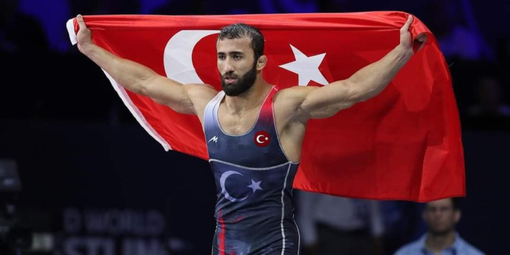 Güreşte, Enes Başar ve Burhan Akbudak Olimpiyat Kotası Aldı