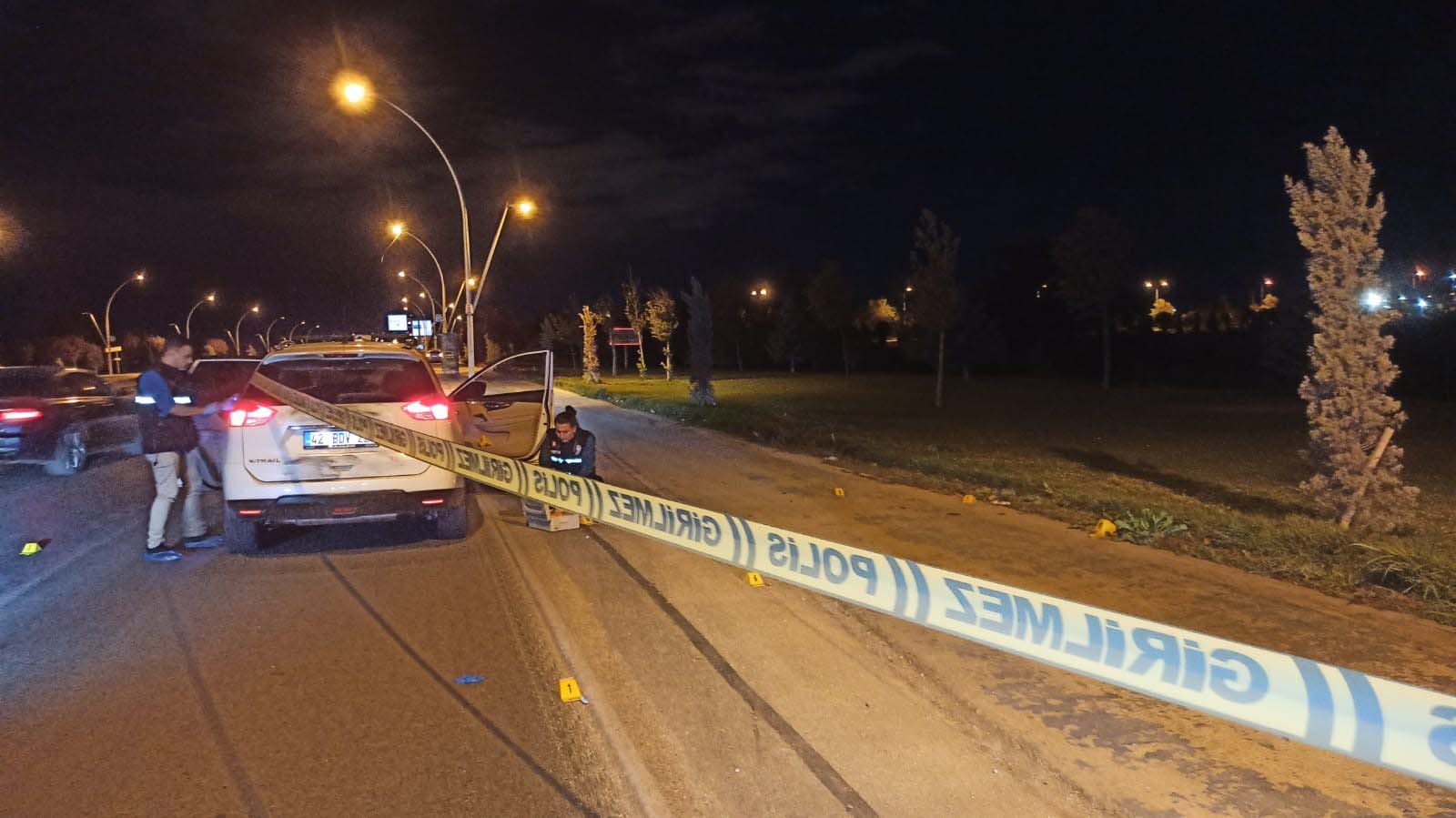 Havalimanına giderken otomobille önü kesilip, tabancayla vuru