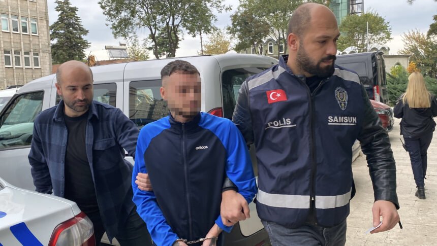 HUSUMETLISINI BACAKLARINDAN BICAKLADI 997942 296074