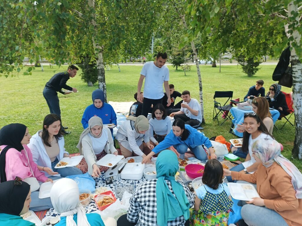 ILKEMli ogrencilerden veda piknigi