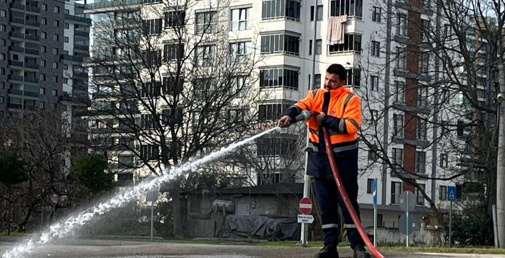 İlkadım’da 24 saat temizlik mesaisi