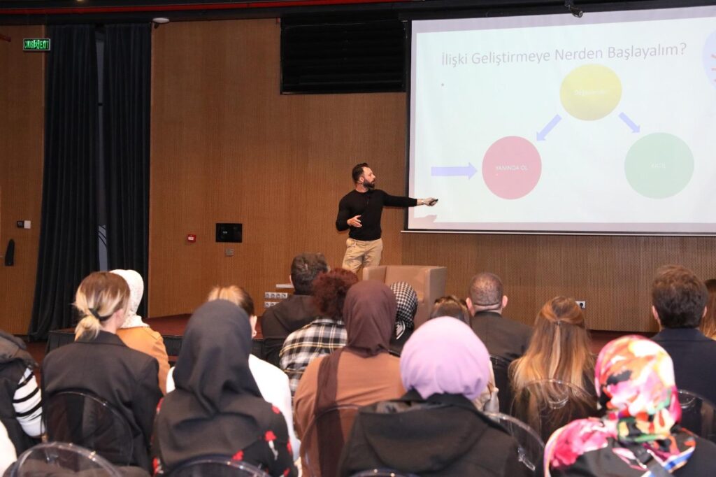 Samsun Büyükşehir Belediyesi’den Aile Eğitimi Semineri