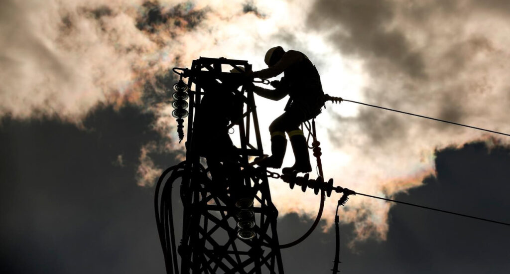 Akdeniz’de aşırı sıcaklar elektrik tüketimine her gün yeni rekor kırdırıyor