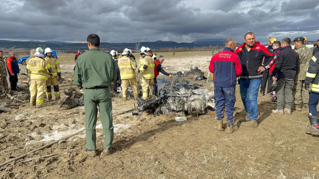 Isparta’da askeri helikopter düştü: 6 şehit