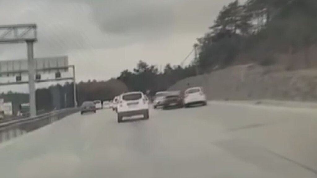 ISTANBUL ARNAVUTKOYDE TRAFIKTE MAKAS 449976 132858