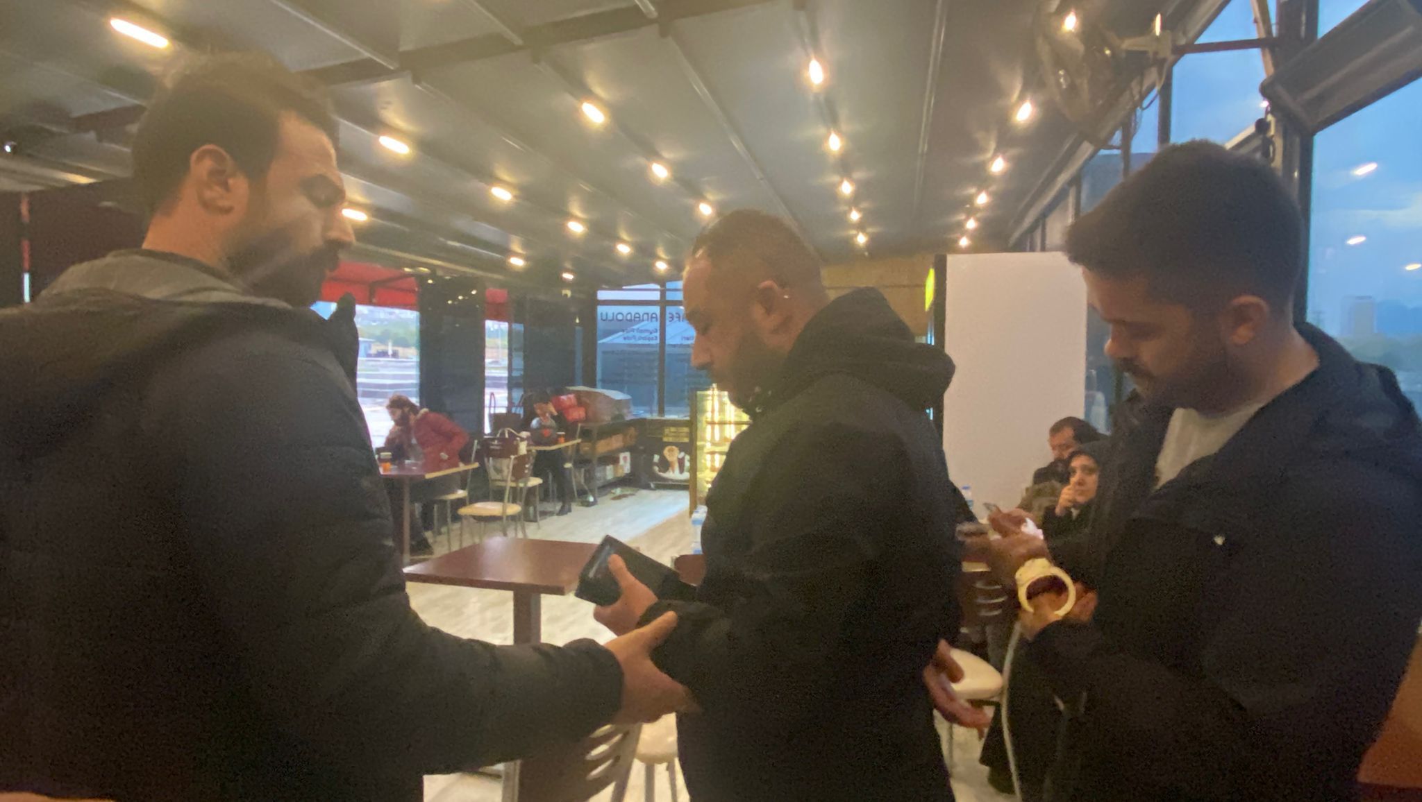 İstanbul - Cezaevinden çıkan avukat, koğuşta tanıştığı