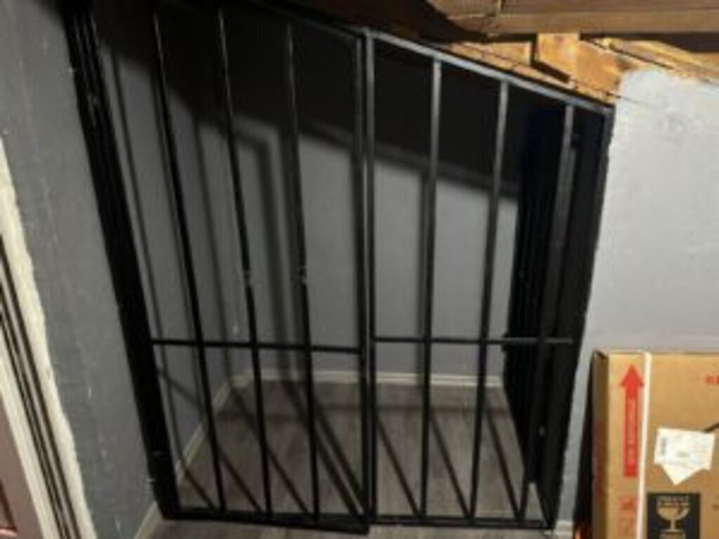 ISTANBUL KADIKOYDE SAPKIN PARTI HAZIR 493431 146003