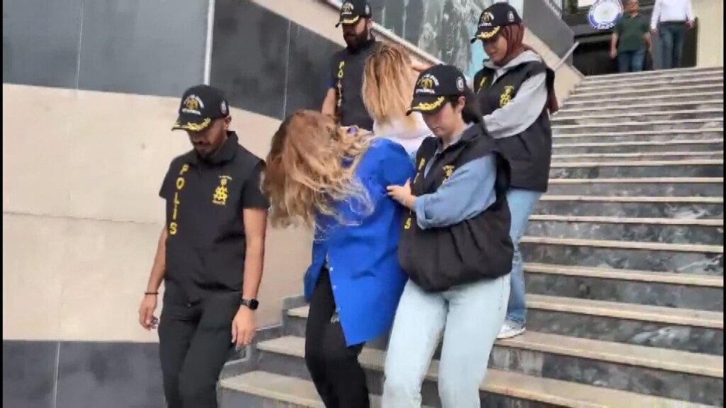 ISTANBUL KUYUMCULARDAN ALTIN ZIYNET ES 376202 104194