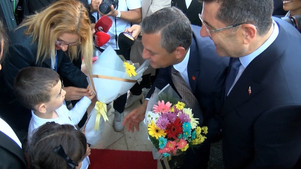 ISTANBUL OZGUR OZEL CHP OLARAK GELIR A 352722 97335