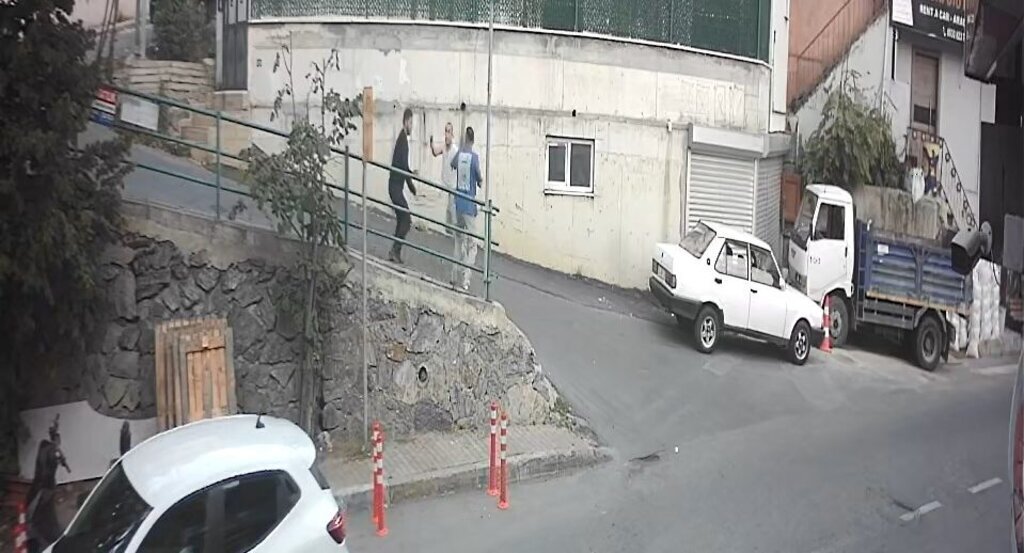 ISTANBUL SARIYERDE ESKI ESININ SILAHI 414906 115301 1 e1727776127971