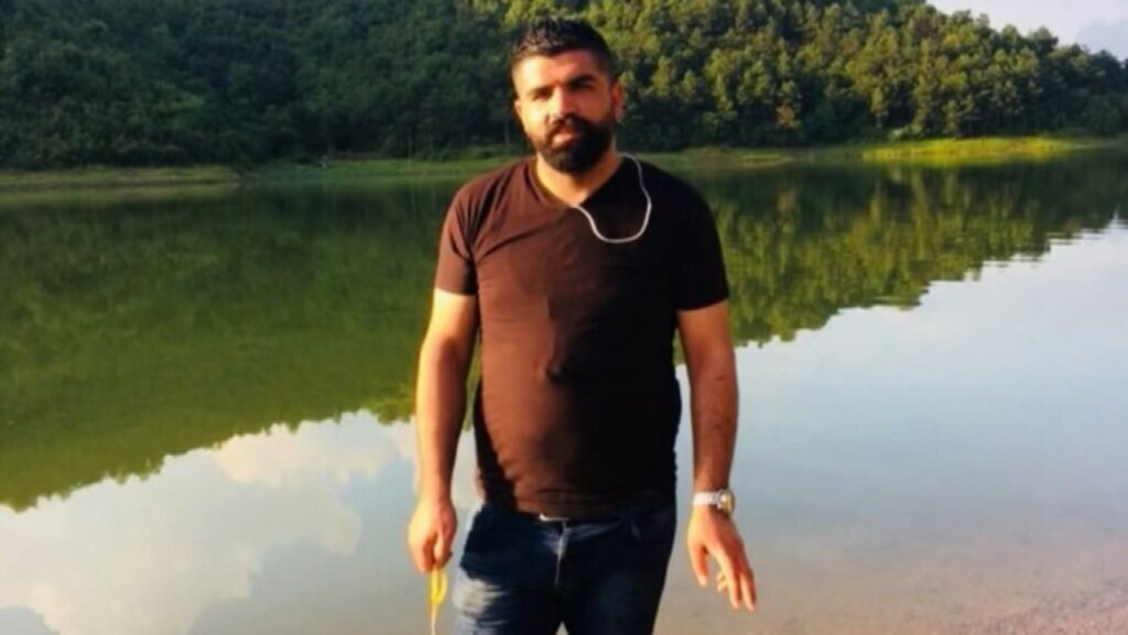 ISTANBUL SULTANGAZIDE KIZ KARDESINI 8 399201 117695