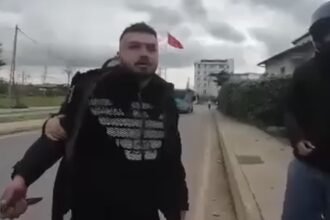 ISTANBUL TUZLADA OYUNCAK SILAHLA ARKAD 1070010 317516 e1766142346448