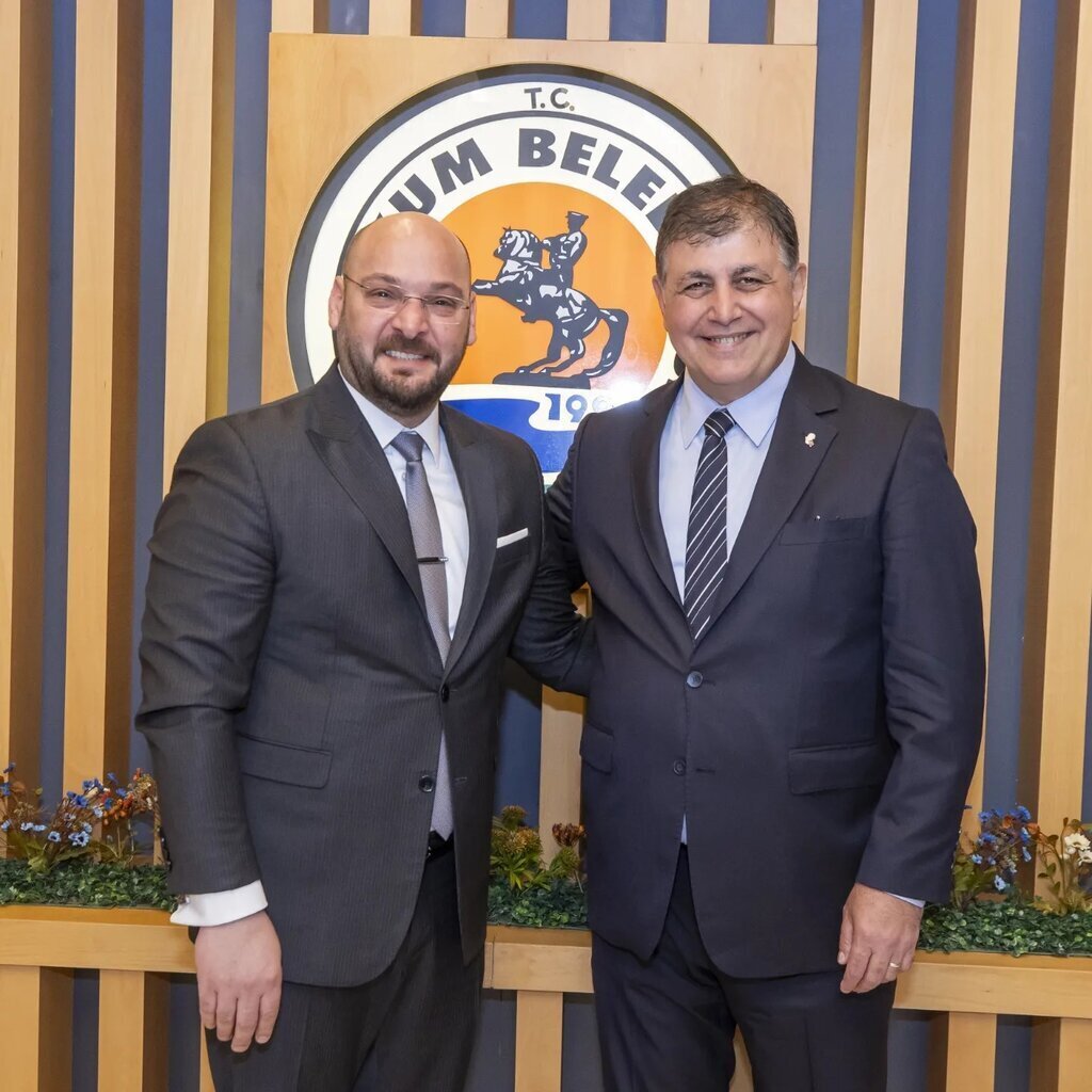 IZMIR BELEDIYE BASKANI CEMIL TUGAYDAN BASKAN TURKELE ZIYARET 2