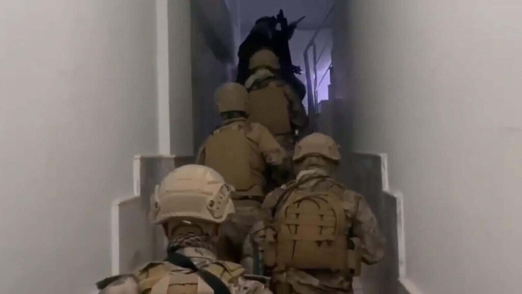 IZMIRDE FETO OPERASYONU 31 GOZALTI 483577 143006 scaled