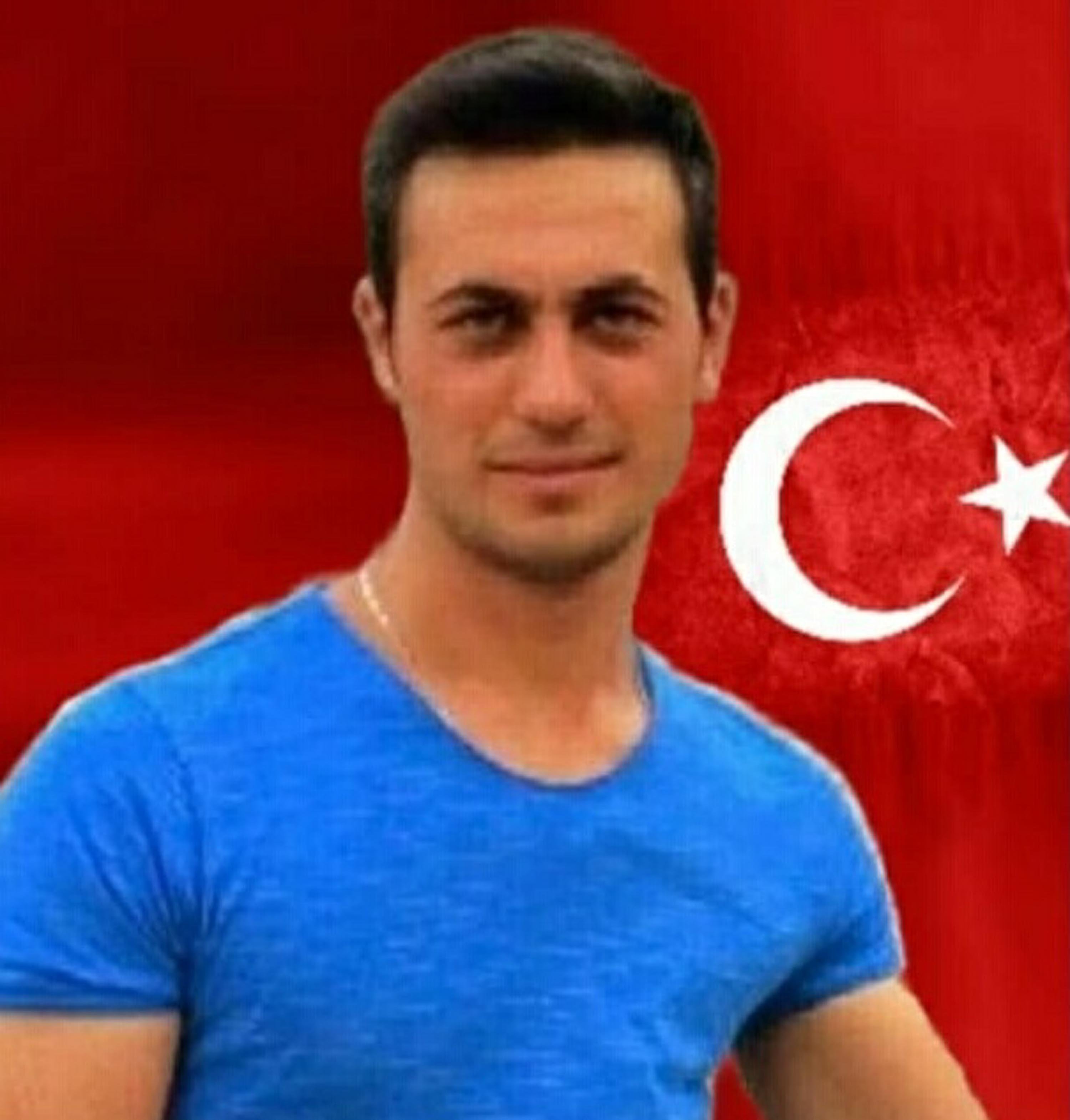 IZMIRDE POLIS MERKEZINE SILAHLI SALDIRI 903562 268424