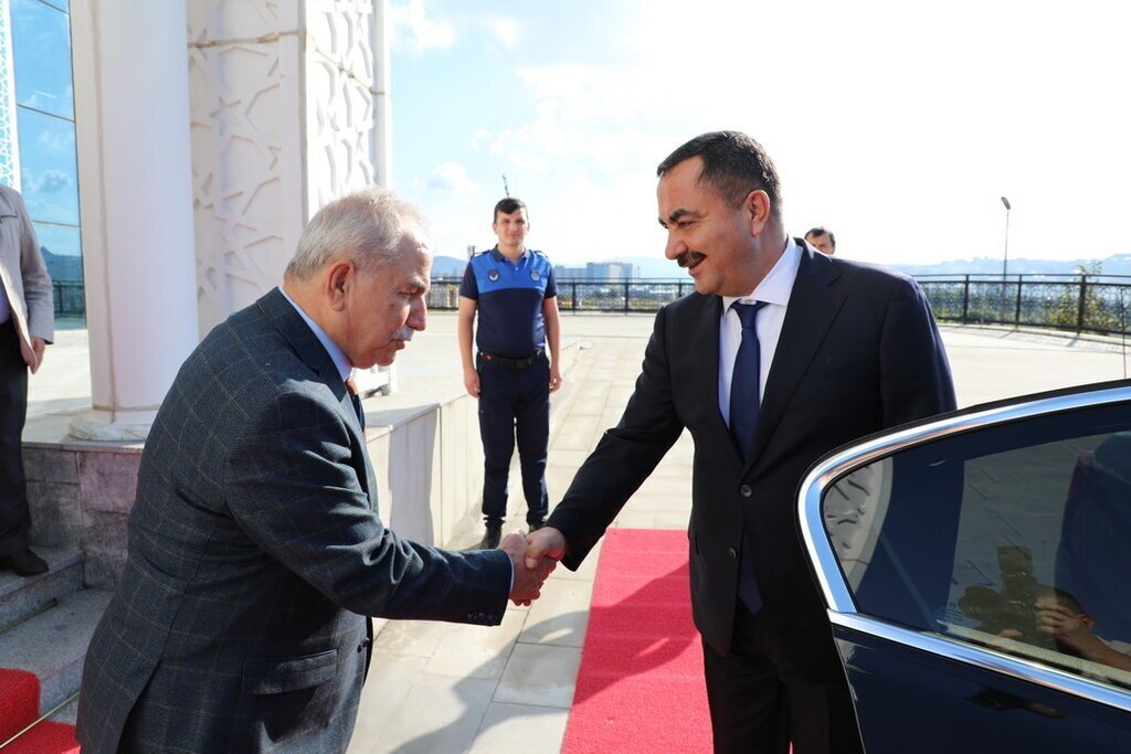 Il Emniyet Muduru Aribastan Baskan Demirtasa ziyaret